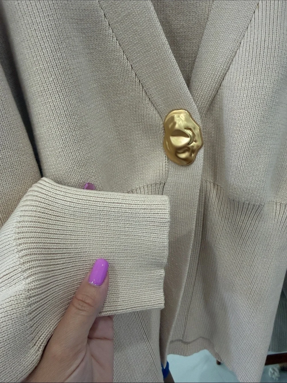 Single-Button V-Neck Cardigan in Beige
